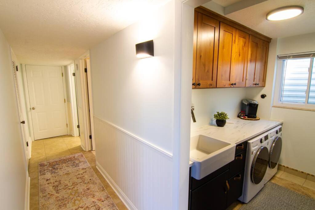 Cottonwood Heights - Lower Level Of Mountain Home! 外观 照片